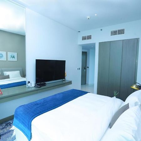דובאי Damac Maison Prive Deluxe Studio With Burj-Khalifa View מראה חיצוני תמונה