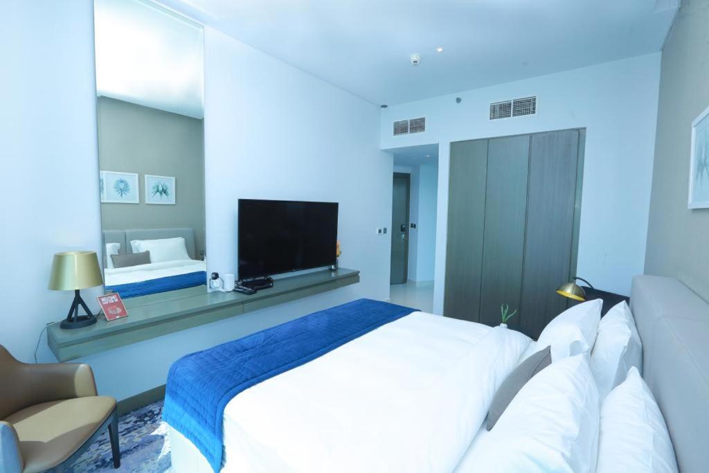 דובאי Damac Maison Prive Deluxe Studio With Burj-Khalifa View מראה חיצוני תמונה